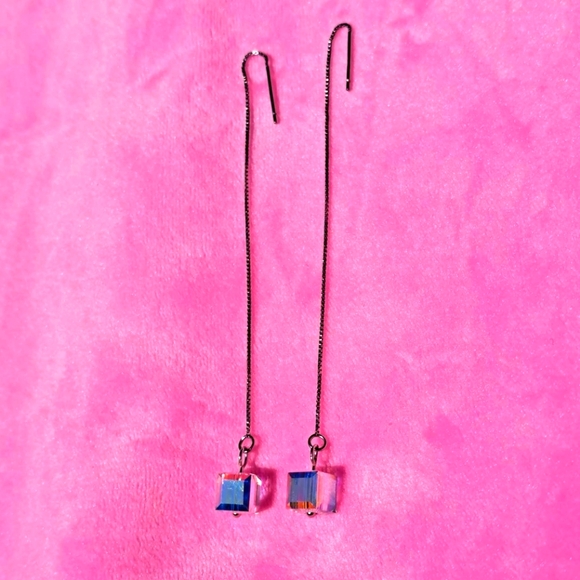 Swarovski Crystal Square threader style dangle earrings. - Picture 1 of 2